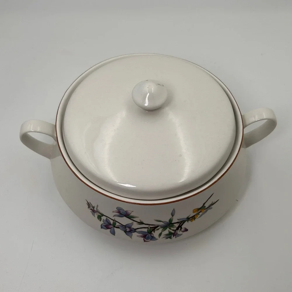 Woodhill Casserole Dish with Lid White Floral Ceramic Serving Bowl Cottagecore